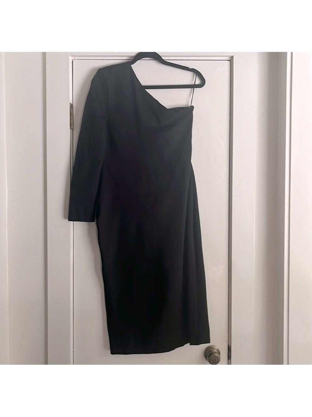NWT. Nathalie Cut Out One Shoulder Midi Black Dress Size Large - Picture 7 of 14